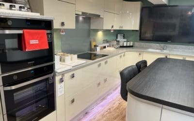 Ex-Display Sheraton Kitchen for Sale. Make us an offer we can’t refuse! – NOW SOLD!!!